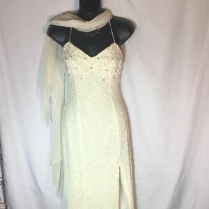 Elegant Cream Lace Dress